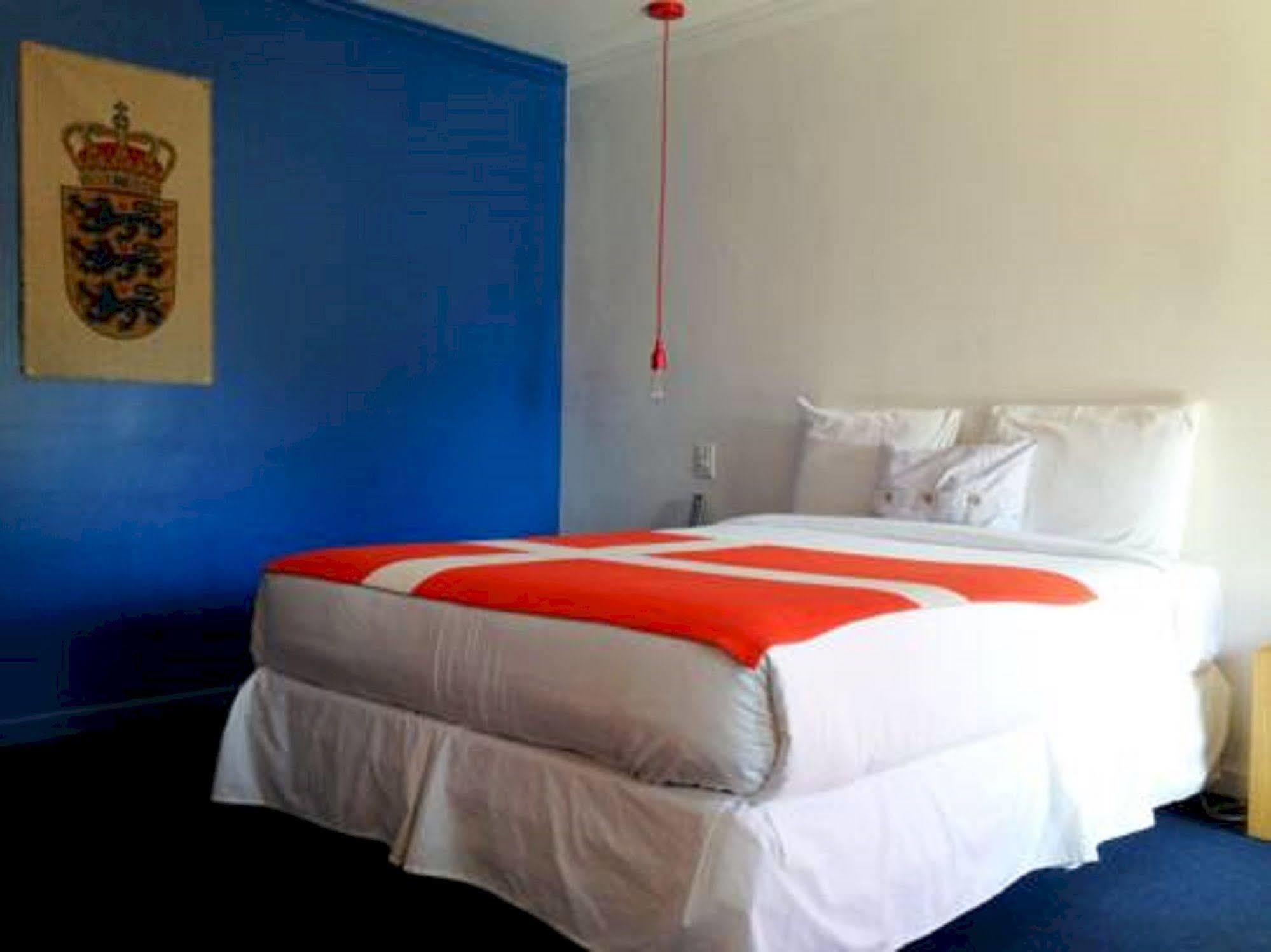 Hotel The Hamlet 2*